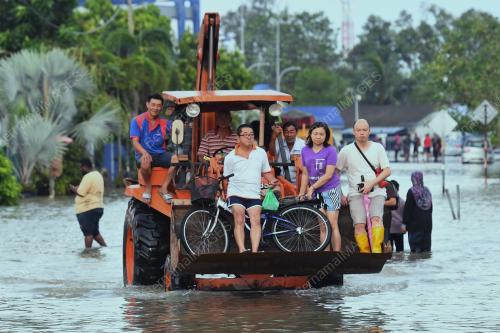 PG14_06112017_BANJIR