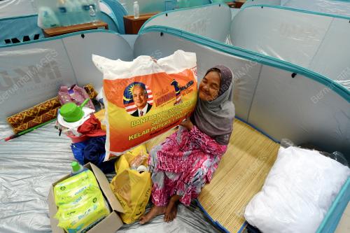 PG14_08112017_BANTUAN_BANTAL