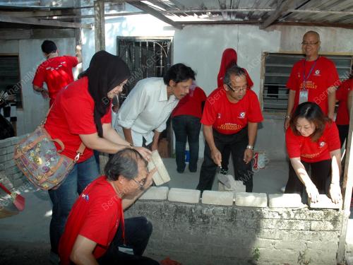 PG14_11022012_BANTUAN