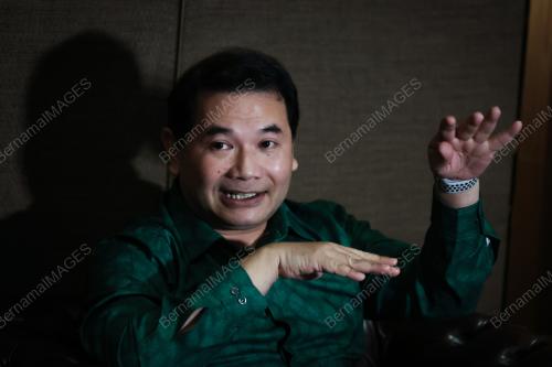 RAFIZI RAMLI