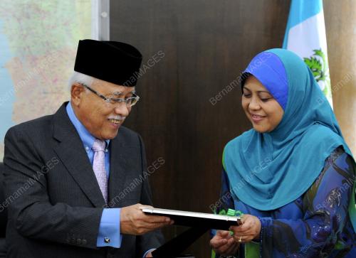 PG14_12062012_ZAKAT