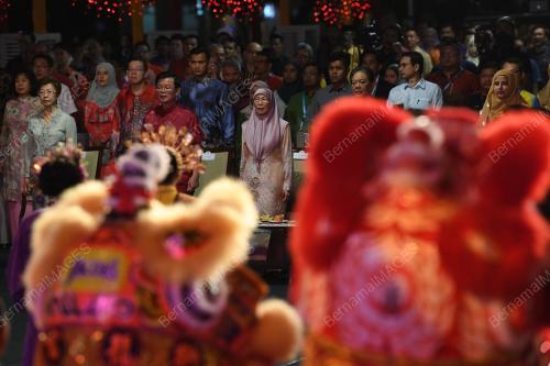 RUMAH TERBUKA