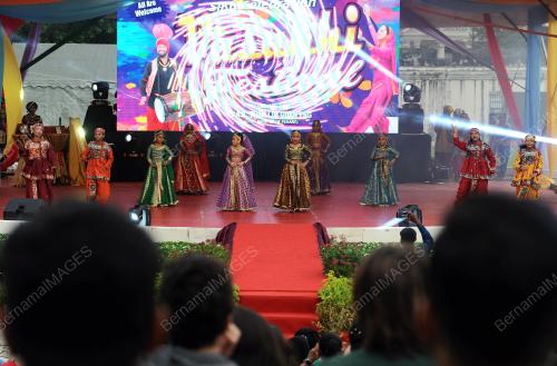PG14_22042017_PERSEMBAHAN