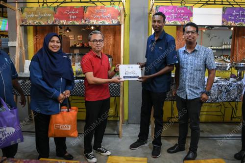 FAHMI FADZIL