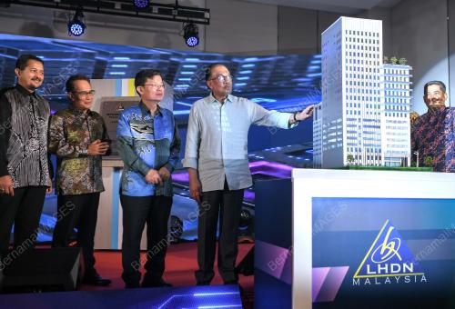 DATUK SERI ANWAR IBRAHIM