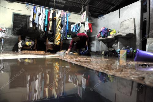 PG14_29112015_BANJIR_RUMAH