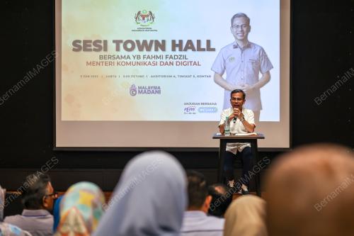 FAHMI FADZIL