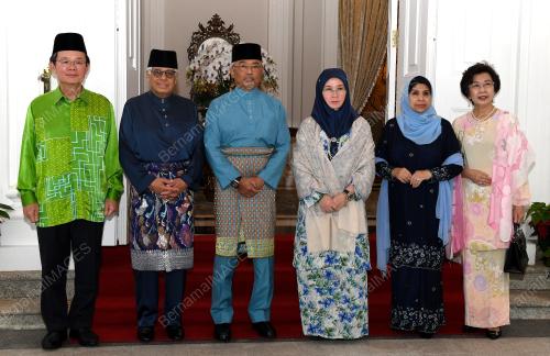 AL-SULTAN ABDULLAH RI'AYATUDDIN AL-MUSTAFA BILLAH SHAH