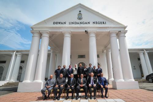 TAN SRI JOHARI ABDUL