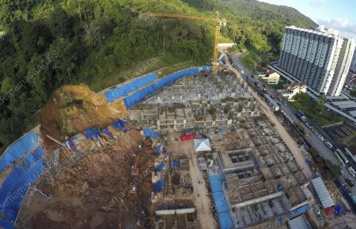 PG15_22102017_TANAH_RUNTUH