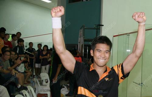 MOHD NAFIIZWAN MOHD ADNAN