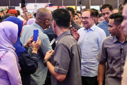 DATUK SERI ANWAR IBRAHIM