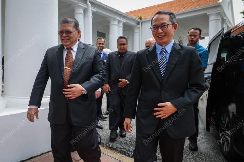 TAN SRI JOHARI ABDUL
