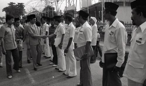 DR. MAHATHIR MOHAMAD