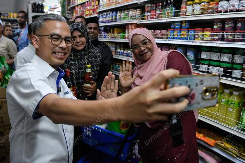 DATUK FAHMI FADZIL