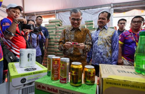 DATUK FAHMI FADZIL