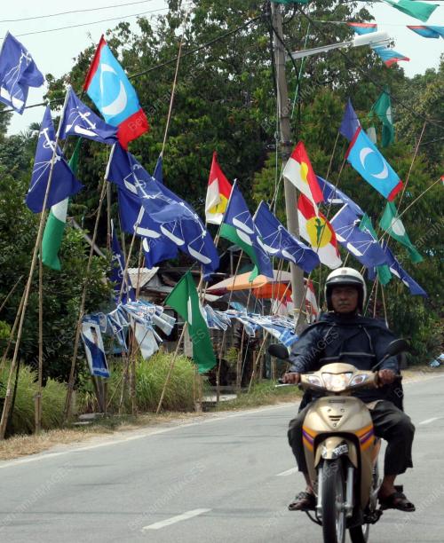 PERANG POSTER