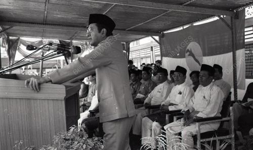DR. MAHATHIR MOHAMAD