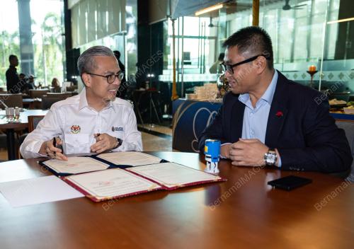 DATUK FAHMI FADZIL