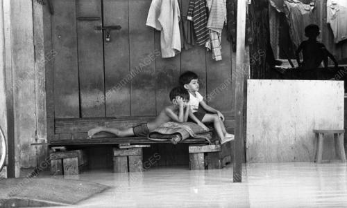 PG17_22062015_BANJIR_KILAT