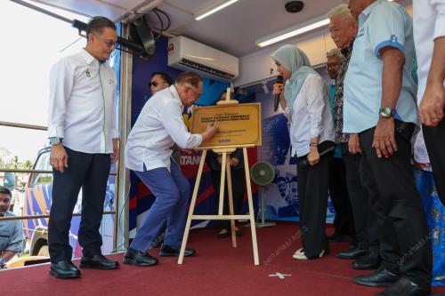 DATUK SERI ANWAR IBRAHIM