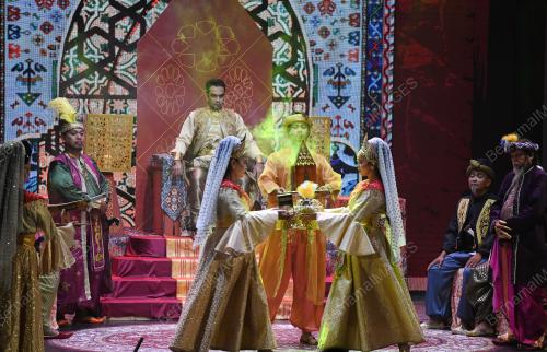 TEATER BANGSAWAN