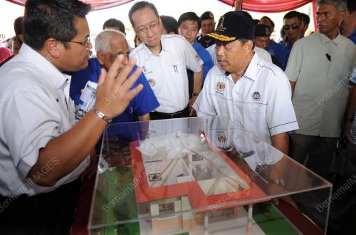 TAN SRI MUHYIDDIN YASSIN