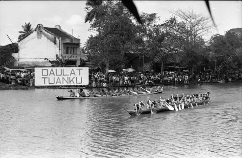 HARI KEPUTERAAN