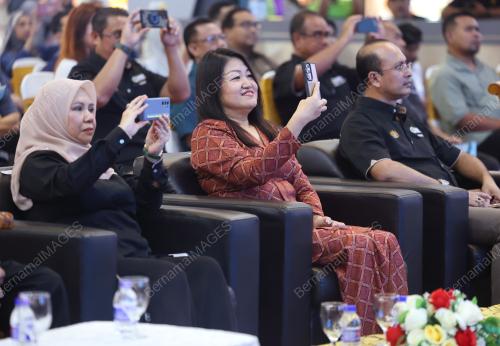 LIM SIEW KHIM