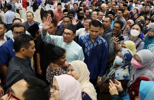 DATUK SERI ANWAR IBRAHIM