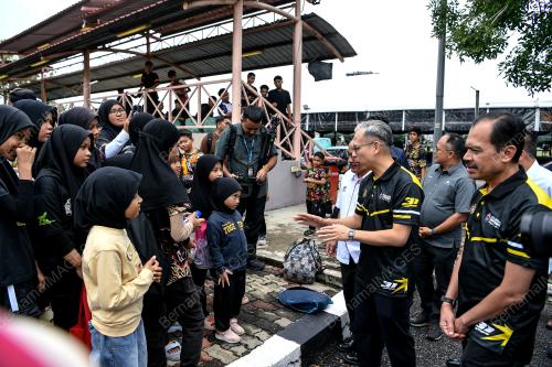 DATUK FAHMI FADZIL