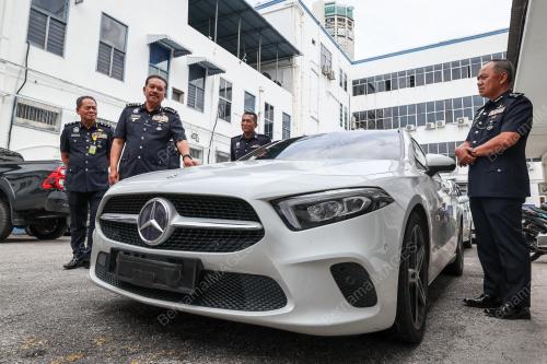 DATUK HAMZAH AHMAD