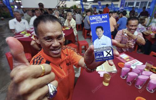 PG19_26042015_BN_CINA