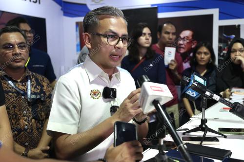 FAHMI FADZIL