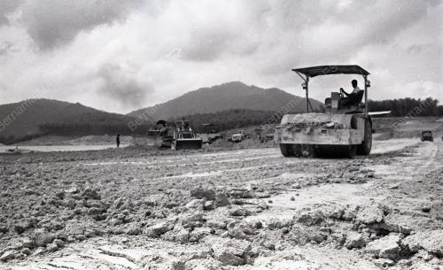 EMPANGAN MENGKUANG