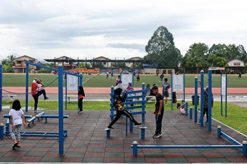 RIADAH HUJUNG MINGGU