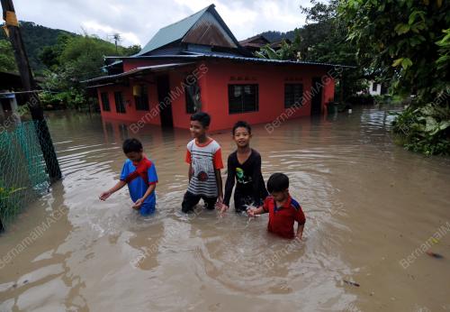 PG20_23018_BANJIR_23102018