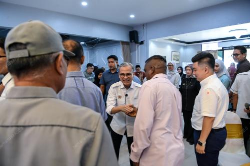 DATUK FAHMI FADZIL