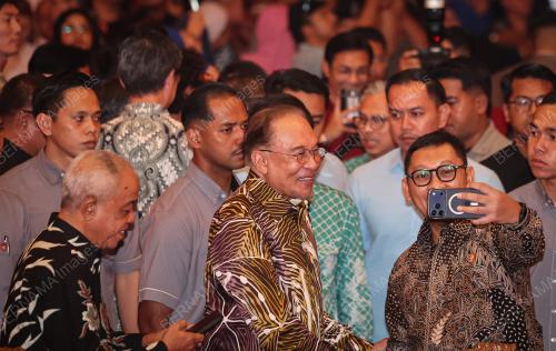 DATUK SERI ANWAR IBRAHIM
