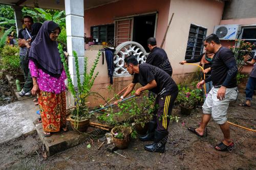 PG22_08112017_BANJIR