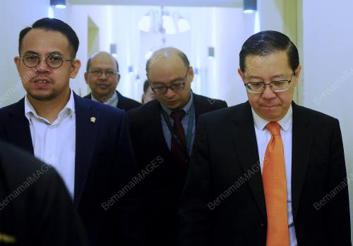 PG22_10112017_KELUAR_DUN