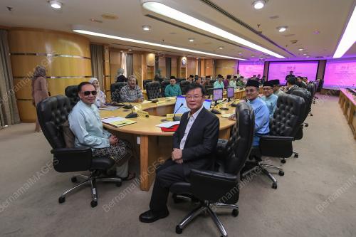 DATUK SERI ANWAR IBRAHIM