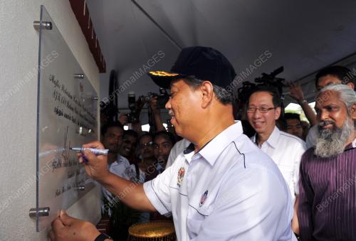 TAN SRI MUHYIDDIN YASSIN