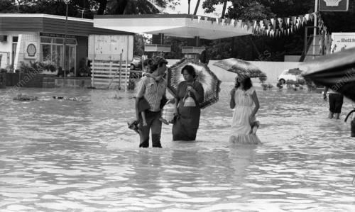 PG23_22062015_BANJIR_KILAT