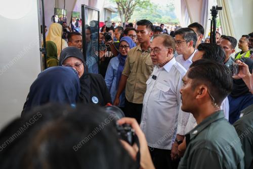 DATUK SERI ANWAR IBRAHIM