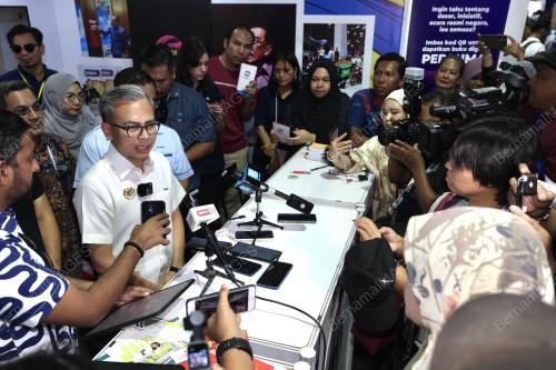 FAHMI FADZIL