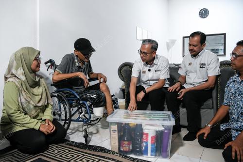DATUK FAHMI FADZIL