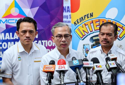 DATUK FAHMI FADZIL