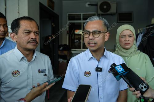 DATUK FAHMI FADZIL