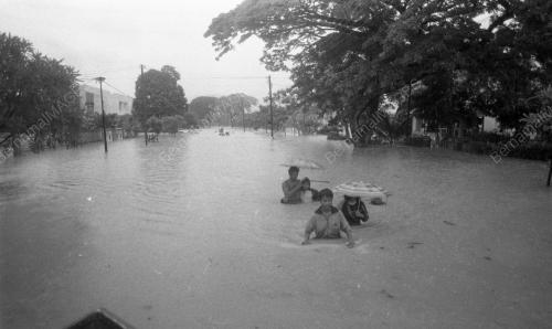 PG25_22062015_BANJIR